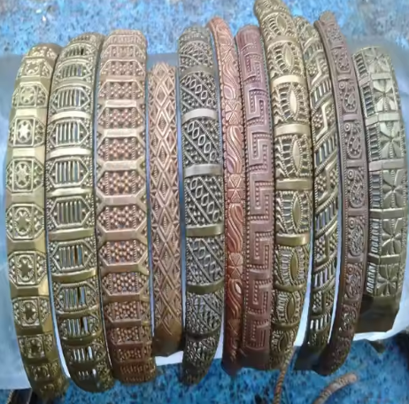 All Sizes of Bangle Manufacturing Dies Available in Bulk.