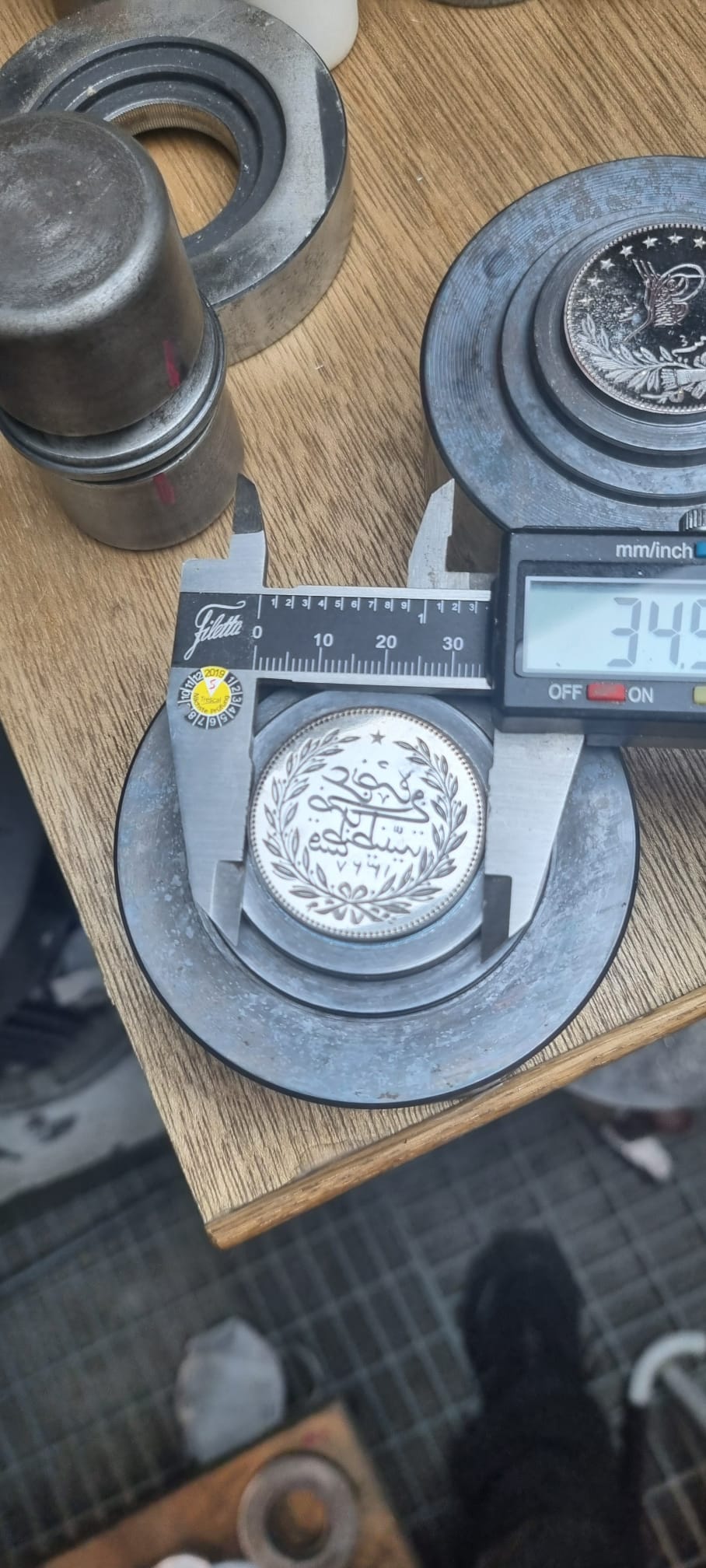 Hydraulic Press Coins Molds